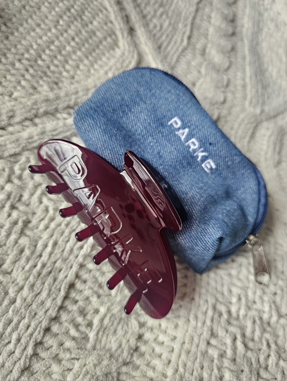 Parke Maroon Hair Claw Clip with Denim Pouch